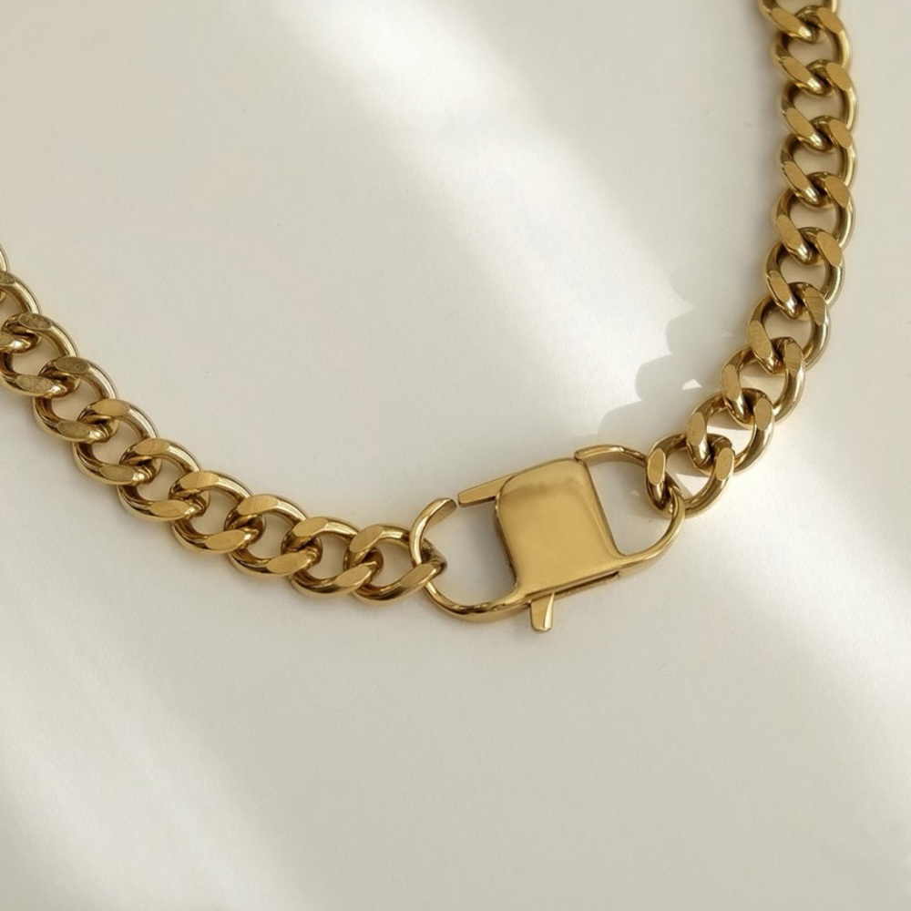 Chunky Thick Chain Clasp Necklace | Gold Plated Stainless Steel Necklace - Picture 2 of 5